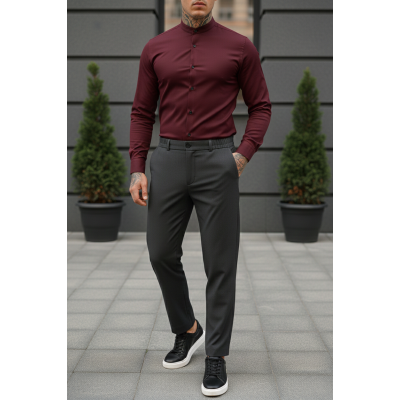 Классичний комплект бордова сорочка та сірі брюки