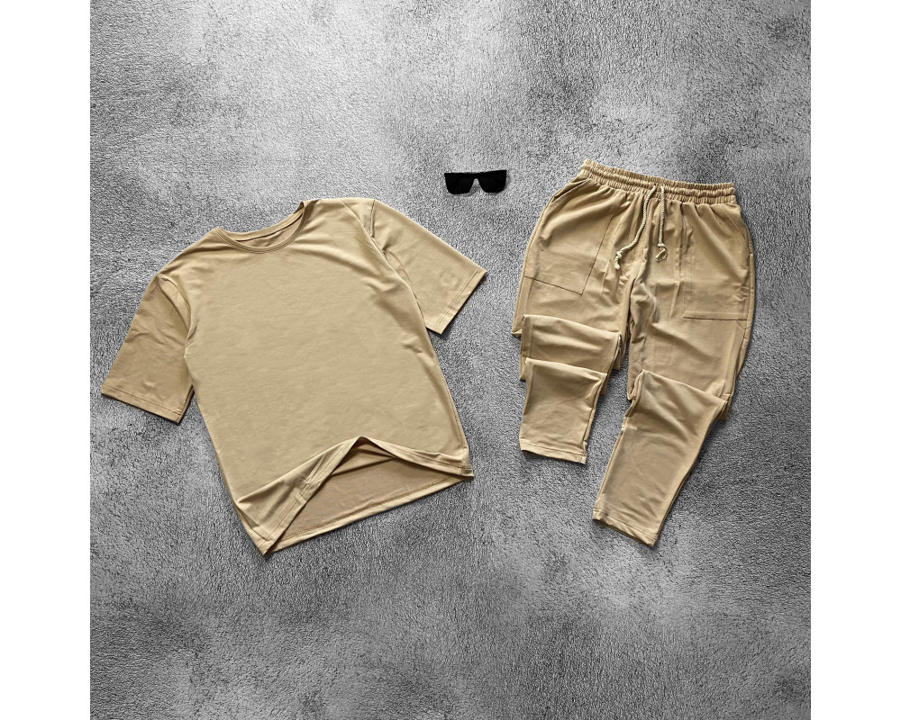 Комплект футболка и штаны бежевый Комплект футболка и штаны бежевый