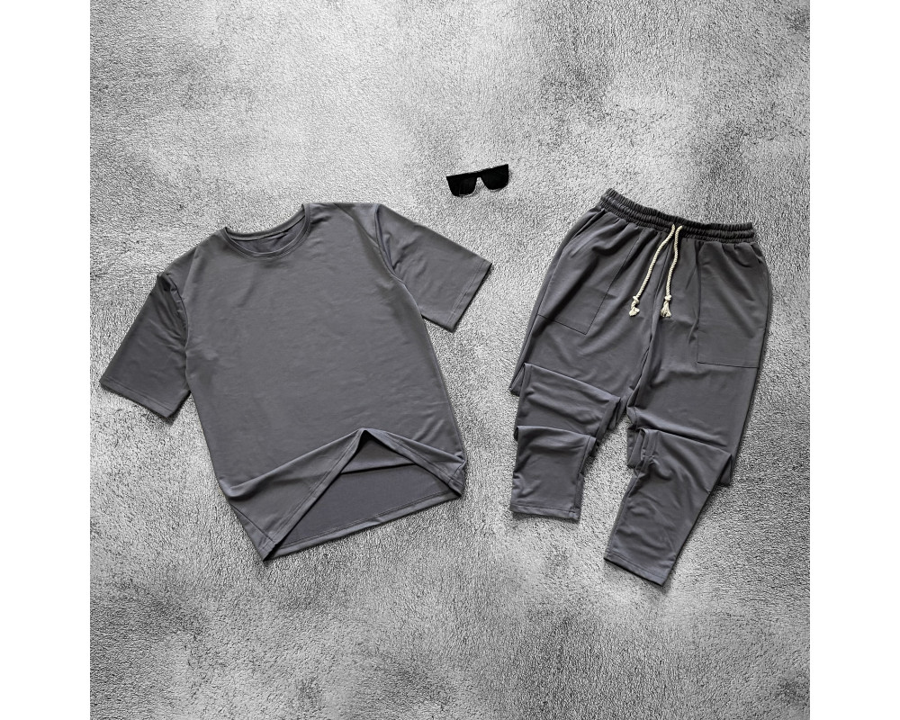 Комплект футболка и штаны серый Комплект футболка и штаны серый