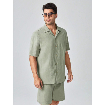 Мужской мятный льняной костюм рубашка и шорты Мужской мятный льняной костюм рубашка и шорты