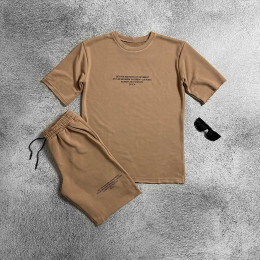 Комплект шорты и футболка с принтом бежевый Комплект шорты и футболка с принтом бежевый