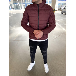 Бордова демісезонна куртка зі зїємним капюшоном