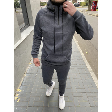 Теплый спортивный костюм на флисе с прорезиненой змейкой на кофте | Темно-серый Теплый спортивный костюм на флисе с прорезиненой змейкой на кофте | Темно-серый
