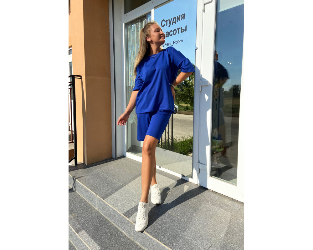 Синій оверсайз костюм: футболка та шорти